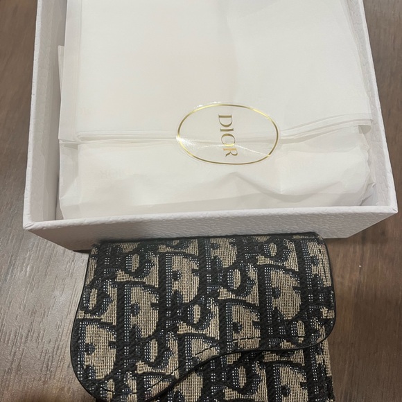 Dior saddle wallet. - Picture 8 of 10